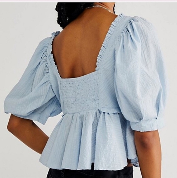 NWOT Free People Women's Ruffle Trim Puffy Sleeves Light Blue Crop Blouse Sz XS - Picture 2 of 13